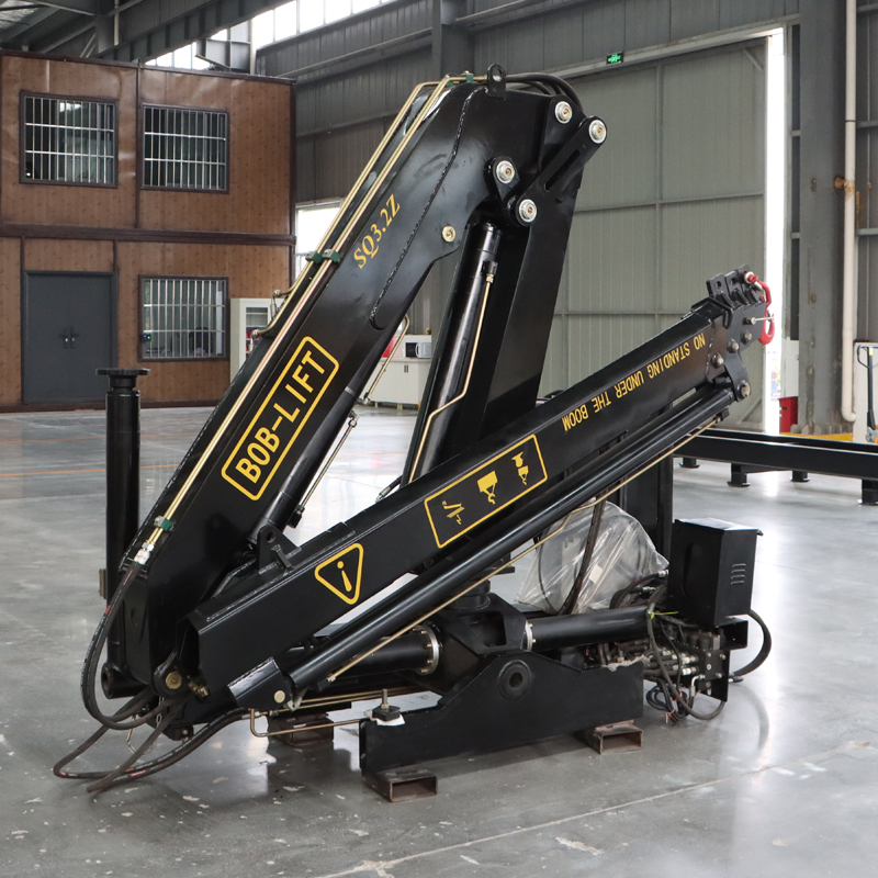 bob-lift-3-2-ton-knuckle-boom-crane 3