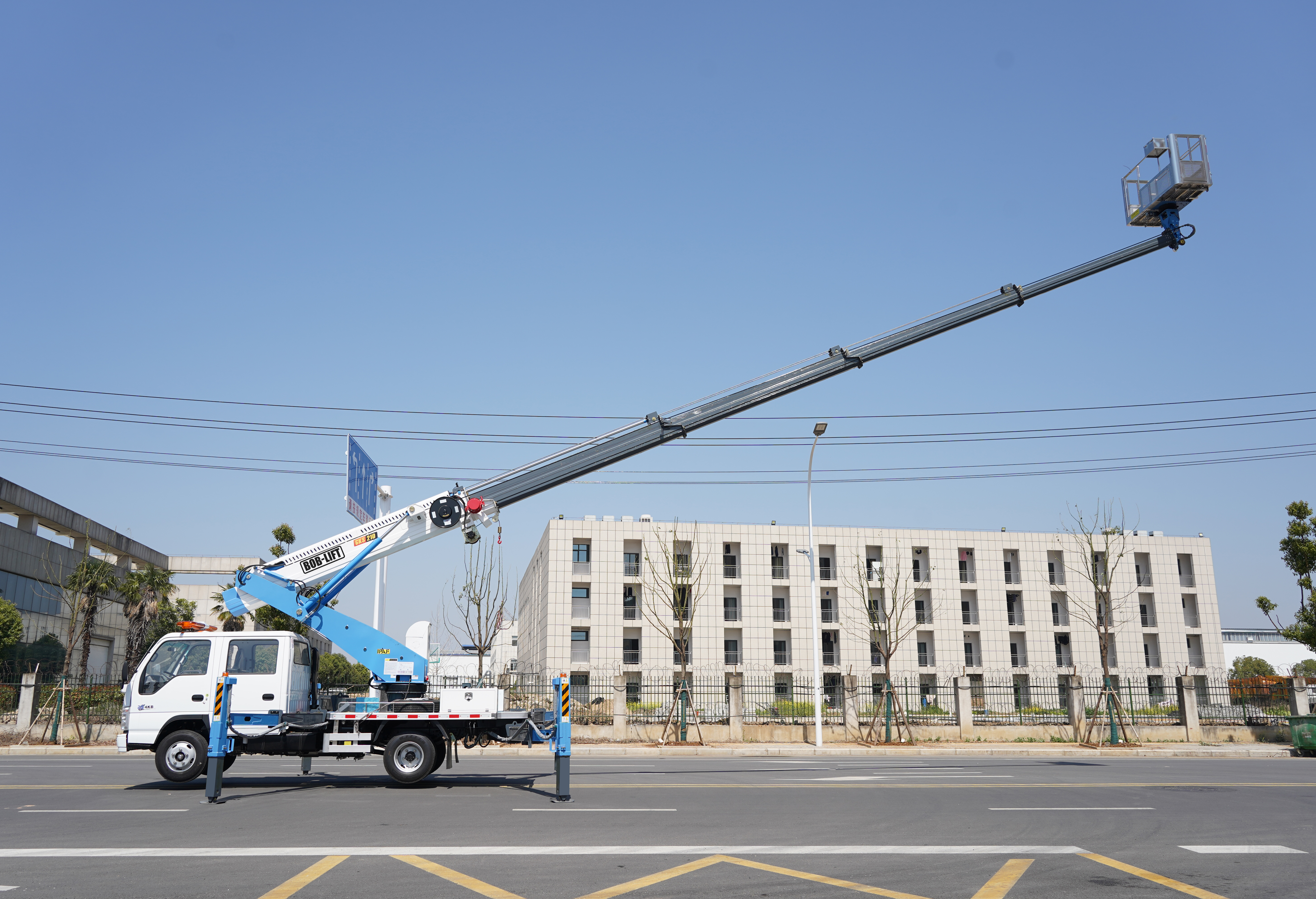 bob-lift-aerial-work-platform 3